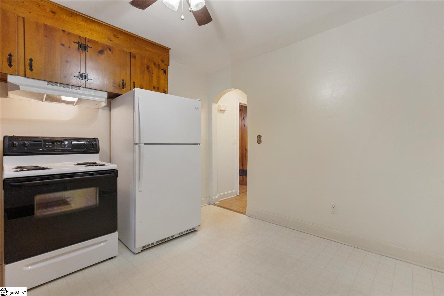130 Robinson Road Taylors, SC 29687 - Photo 6 of 34