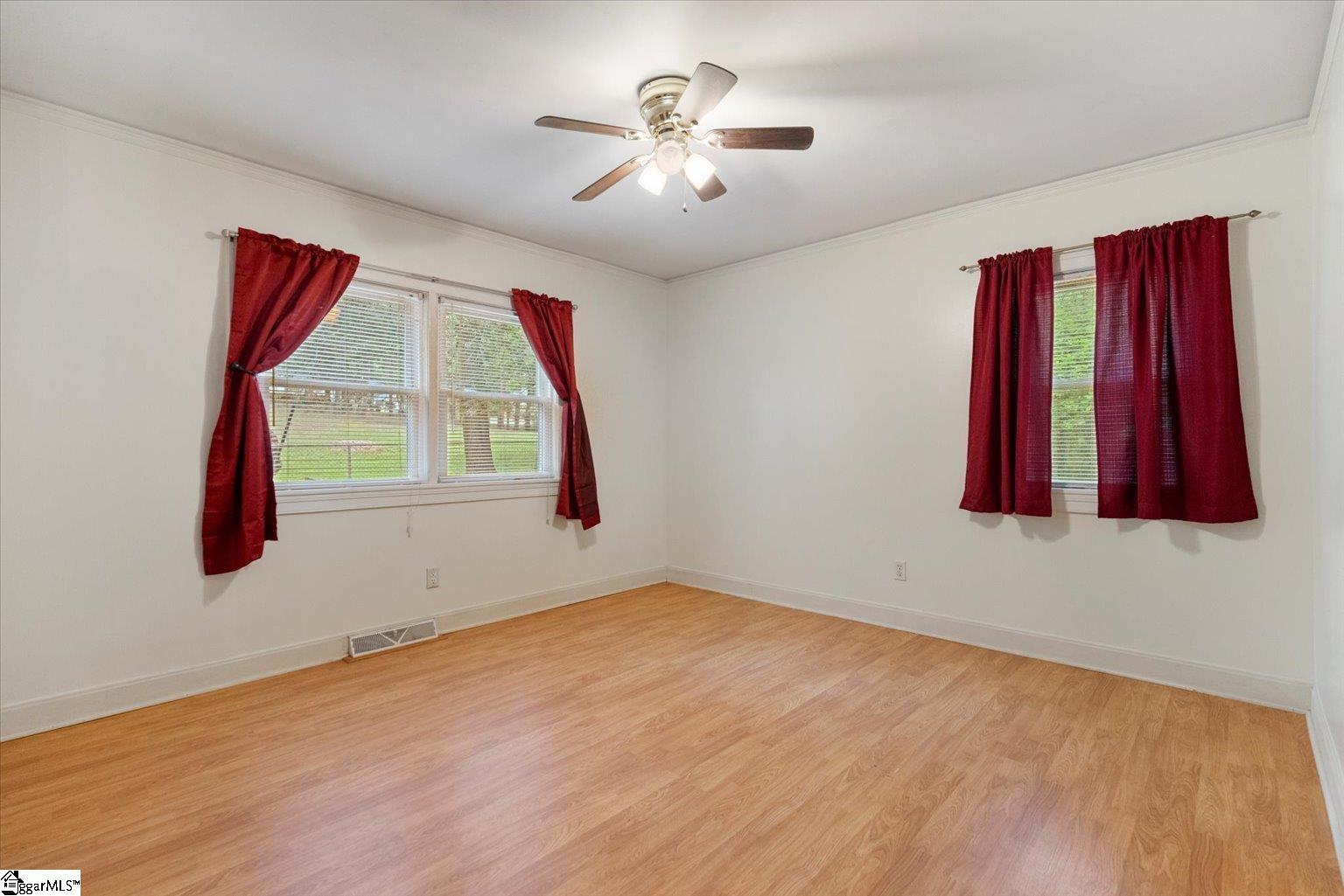 130 Robinson Road Taylors, SC 29687 - Photo 9 of 34