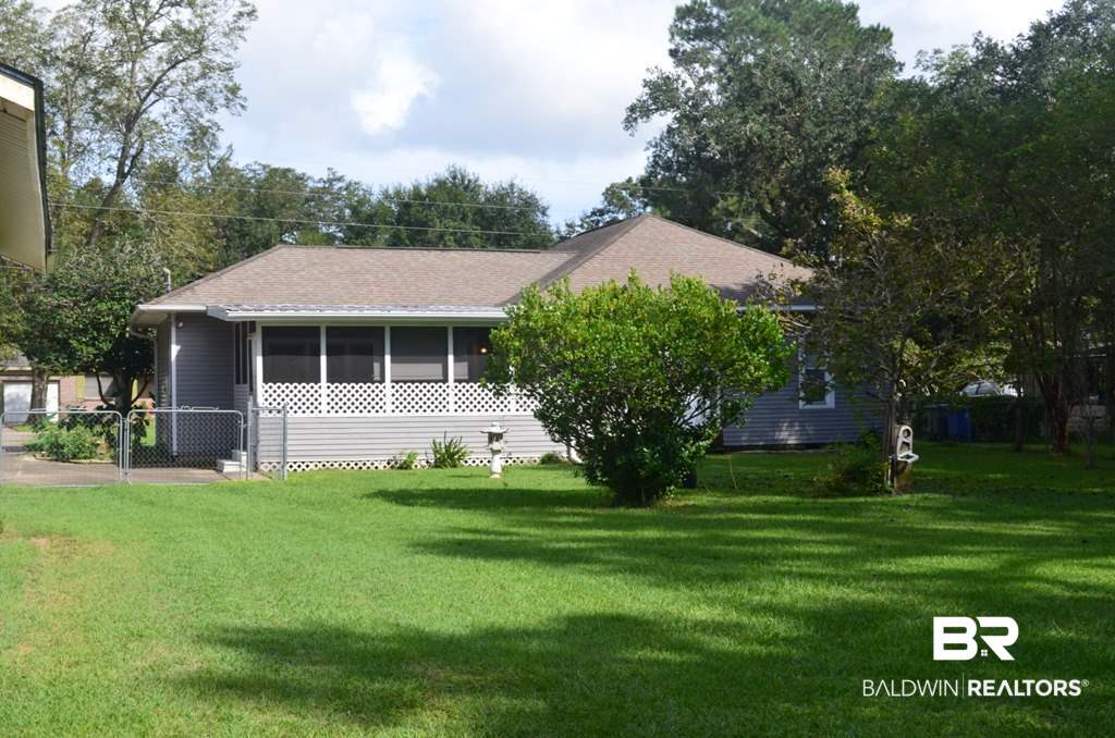 911 North Alston Street Foley, AL 36535 - Photo 38 of 45