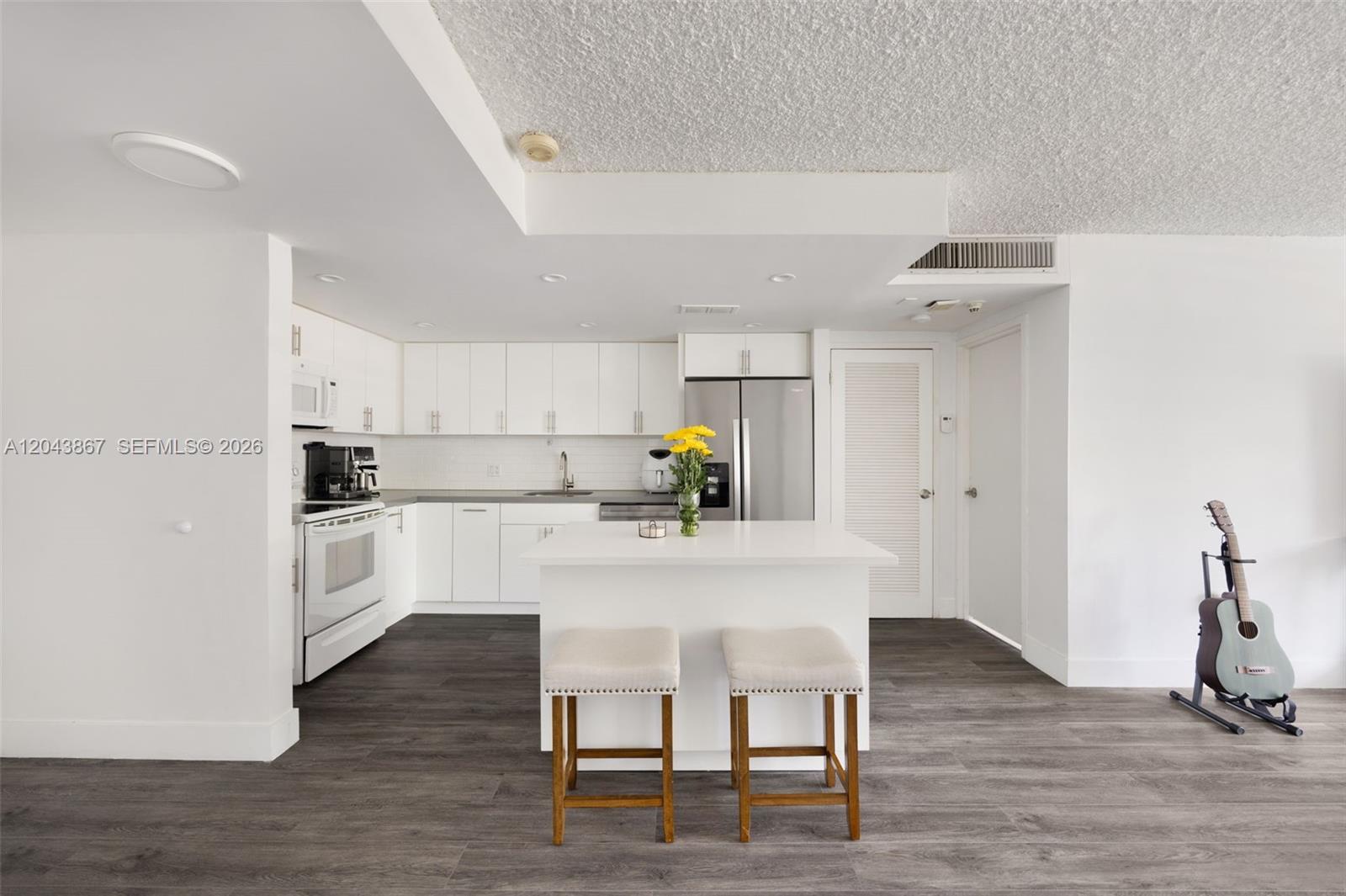 150 Southeast 25th Road, Unit 2J Miami, FL 33129 - Photo 7 of 15