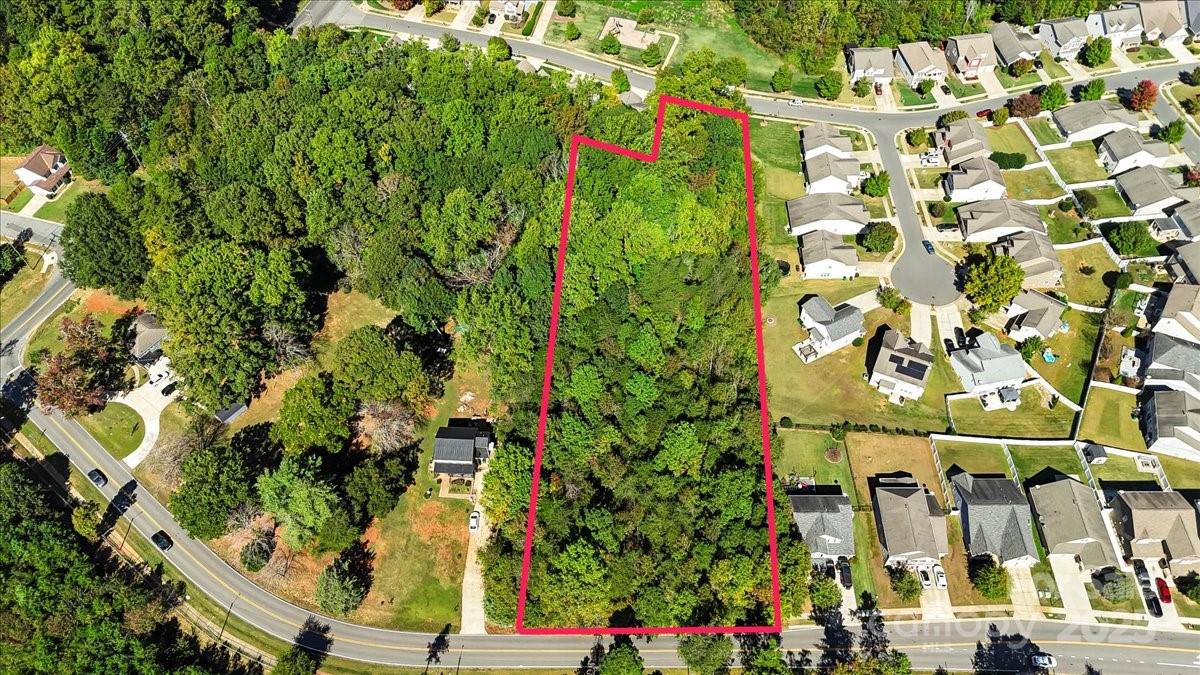4418 Hubbard Road Charlotte, NC 28269 - Photo 1 of 5 Gallery Image 1