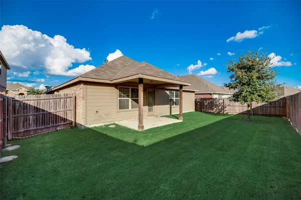 $345,000 | 1413 Castle Creek Drive, Little Elm, TX 75068