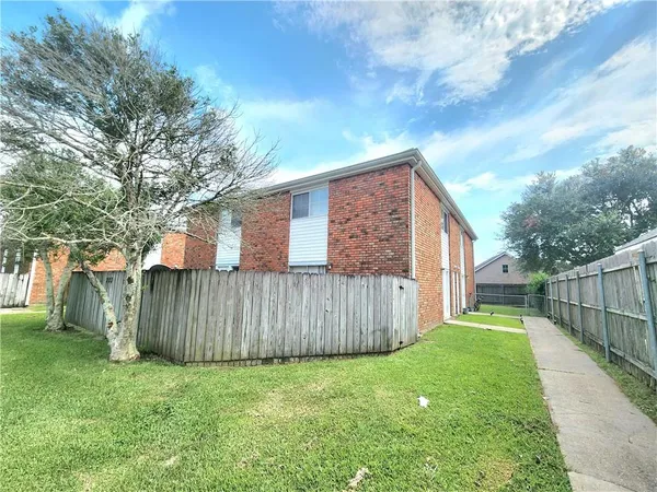$1,195 | 223 Melvyn Drive, Unit B, Belle Chasse, LA 70037