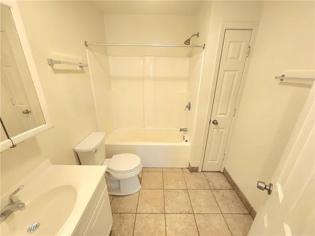 $1,195 | 223 Melvyn Drive, Unit B, Belle Chasse, LA 70037