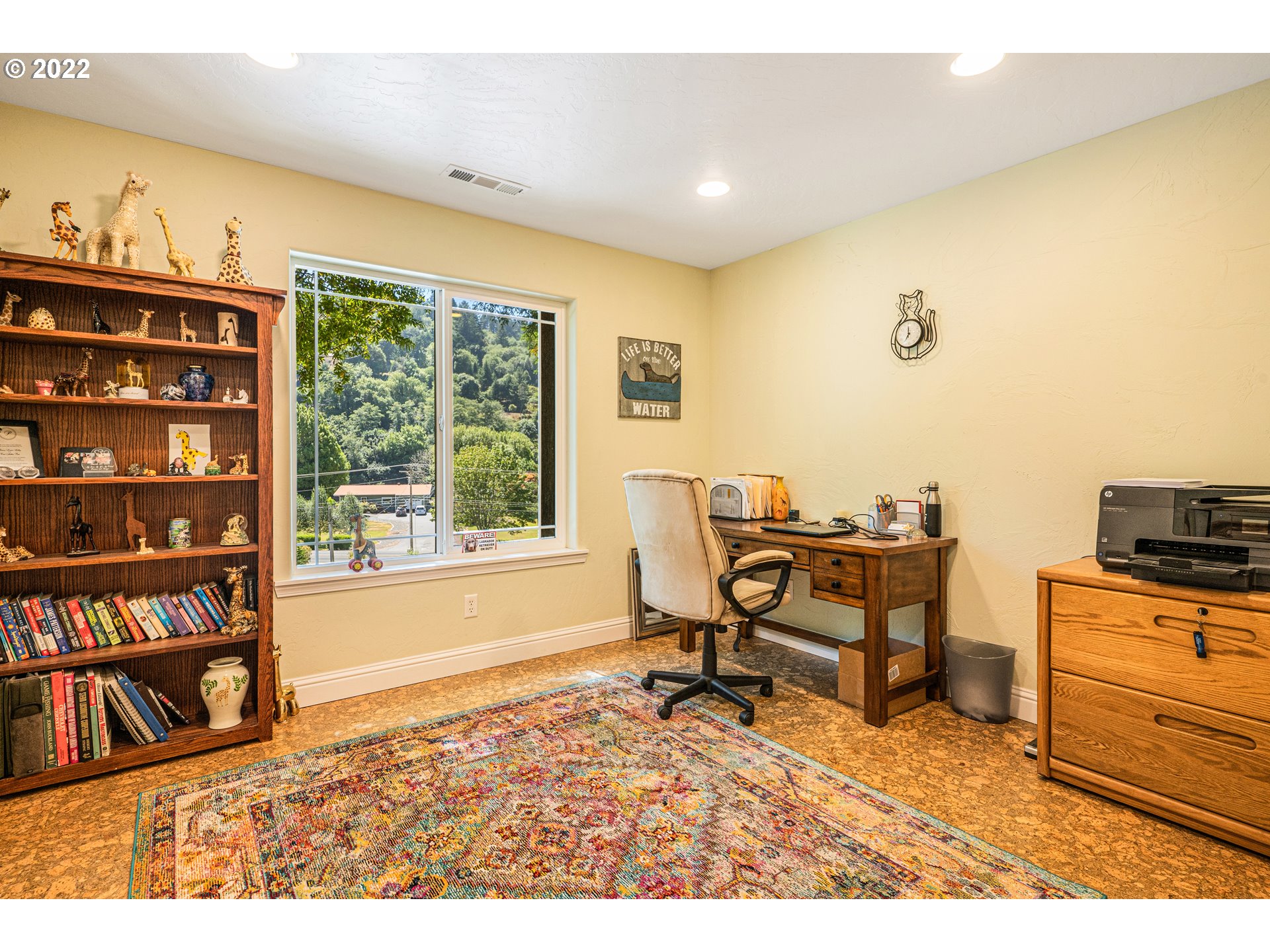 98451 North Bank Chetco River Road Brookings, OR 97415 - Photo 18 of 32 Den/Office