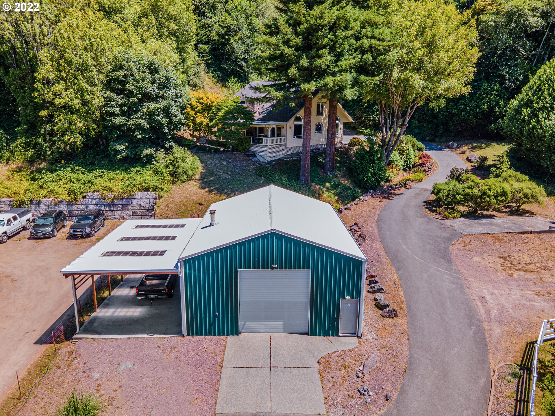 98451 North Bank Chetco River Road Brookings, OR 97415 - Photo 2 of 32 Gallery Image 2