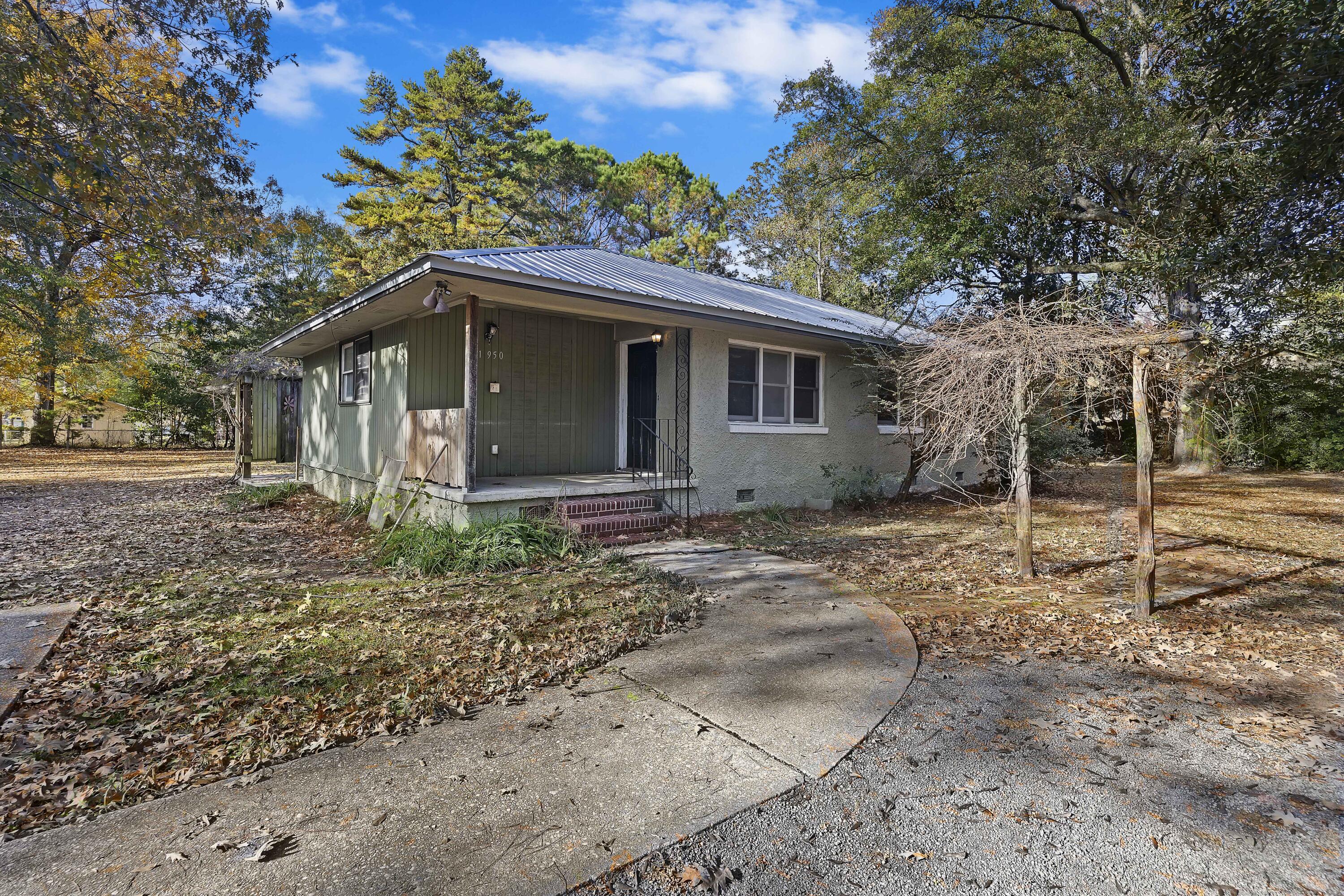 1950 Old Parsonage Road Charleston, SC 29414 - Photo 3 of 14 4L1A4628