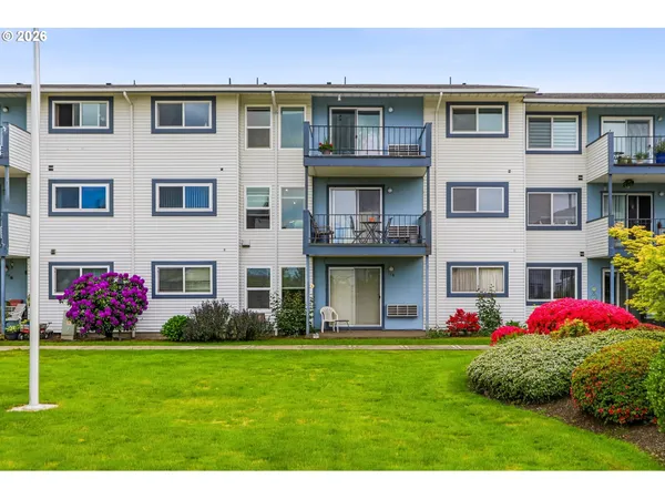 $145,000 | 950 Evergreen Road, Unit 318, Woodburn, OR 97071