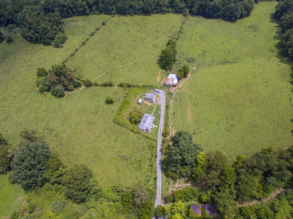 32385 Hawke Road Meadowview, VA 24361 - Photo 11 of 20 Gallery Image 11