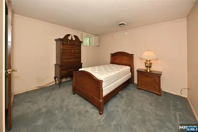 $1,950,000 | 5 Ellington Place, Englewood Cliffs, NJ 07632