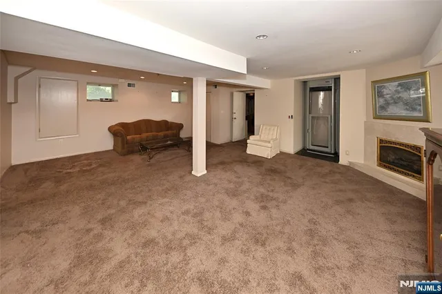 $1,950,000 | 5 Ellington Place, Englewood Cliffs, NJ 07632