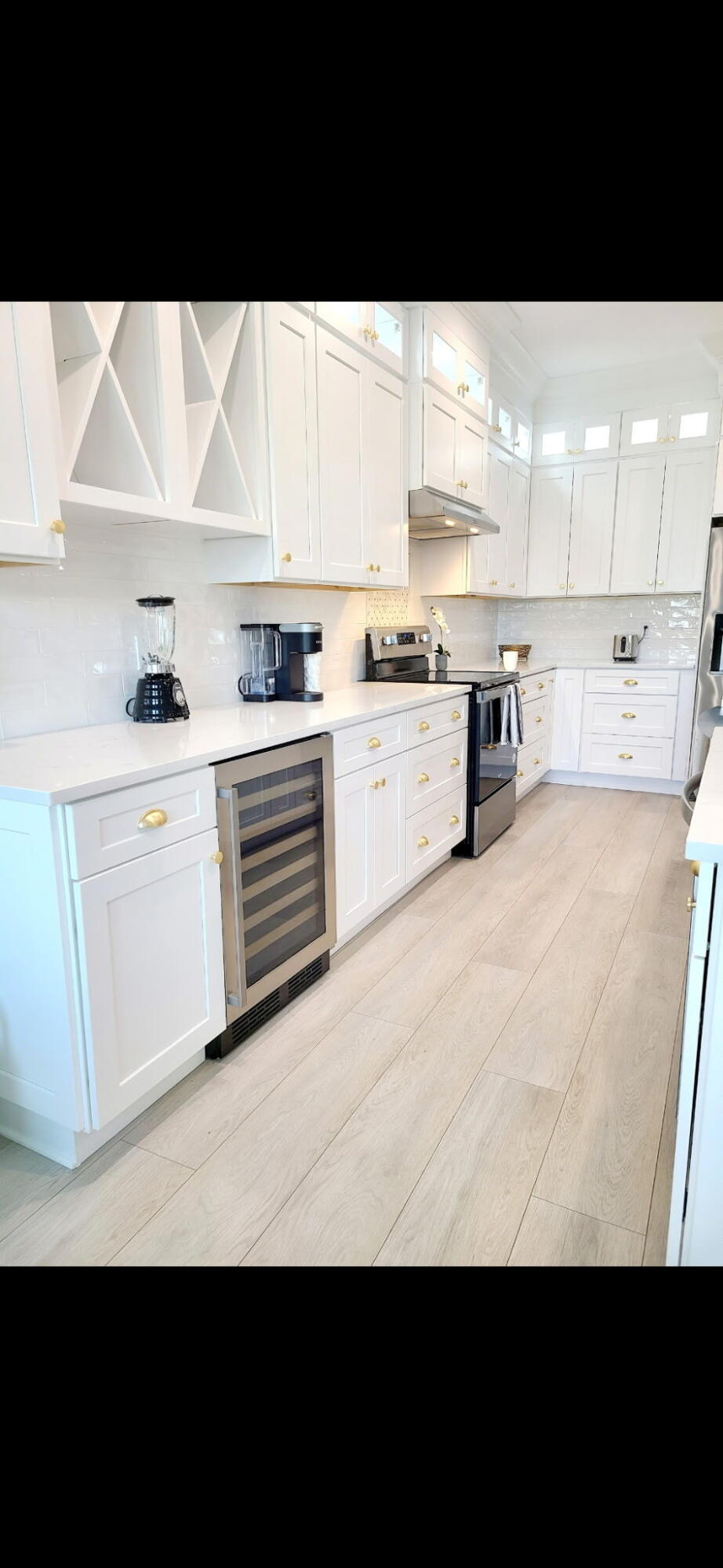 3997 Southeast Barcelona Street Stuart, FL 34997 - Photo 3 of 10 kitchen