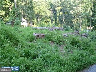 643-641 Harveys Bridge Road Coatesville, PA 19320 - Photo 5 of 8 Exterior Side