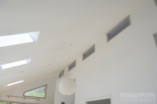 414 Grey Fox Ridge Road Banner Elk, NC 28604 - Photo 3 of 28 Gallery Image 3