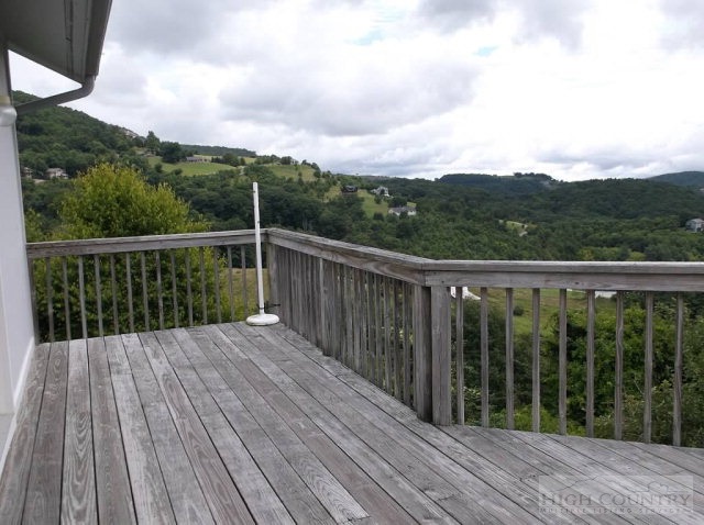 414 Grey Fox Ridge Road Banner Elk, NC 28604 - Photo 4 of 28 Gallery Image 4