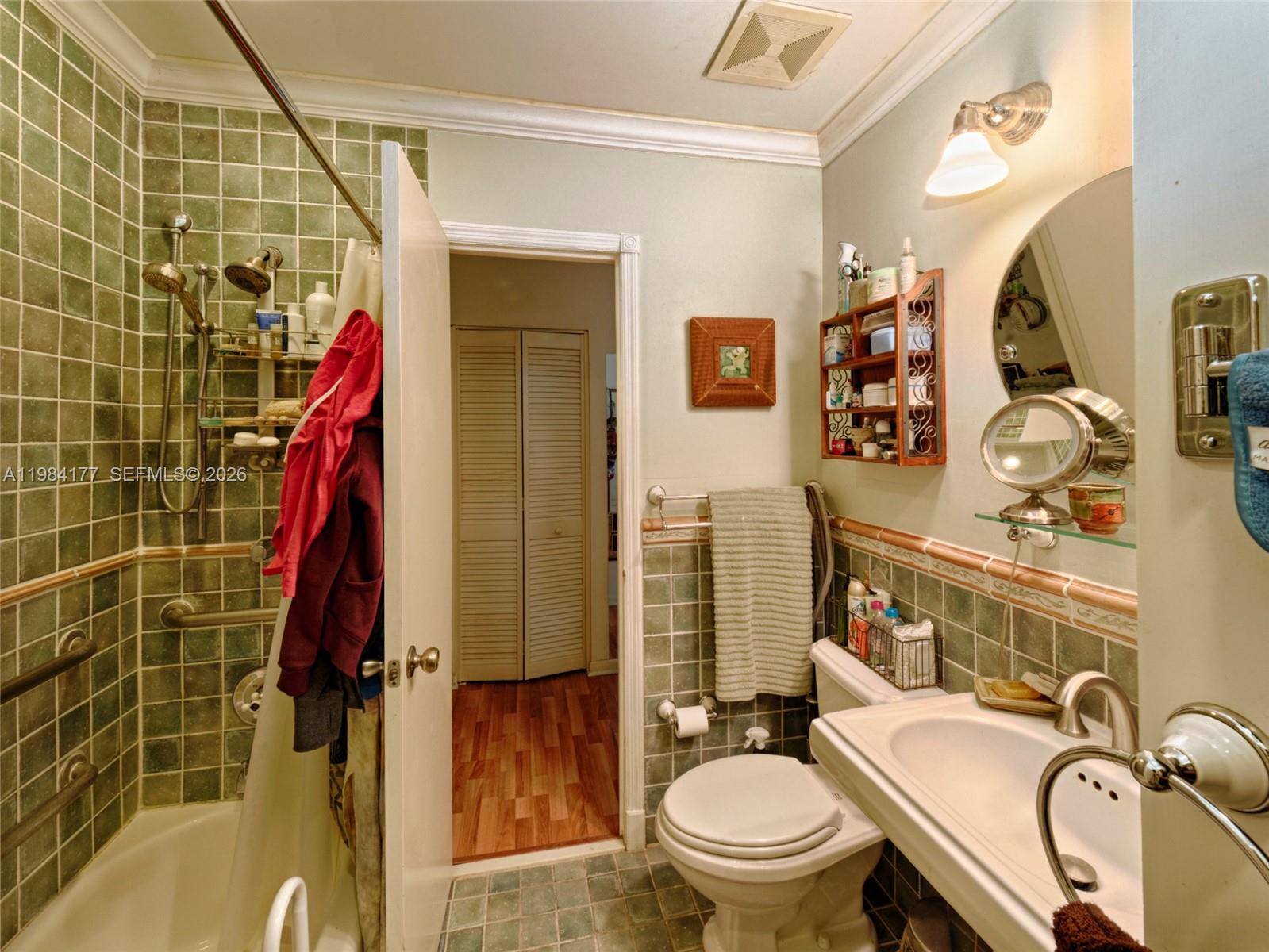 11040 Southwest 112th Avenue Miami, FL 33176 - Photo 2 of 8