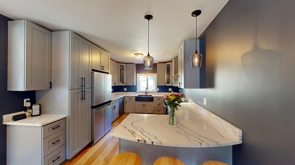 105 Hale Road Hubbardston, MA 01452 - Photo 4 of 42 Gallery Image 4