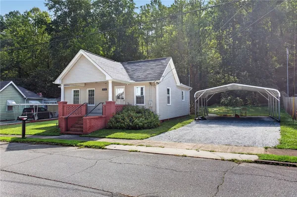 $175,000 | 950 West Branch Avenue, Seneca, SC 29672