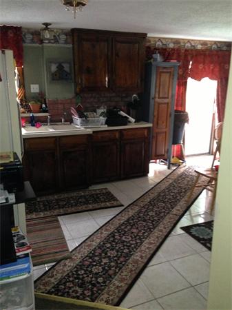 319 Tecumseh Street Fall River, MA 02721 - Photo 5 of 29