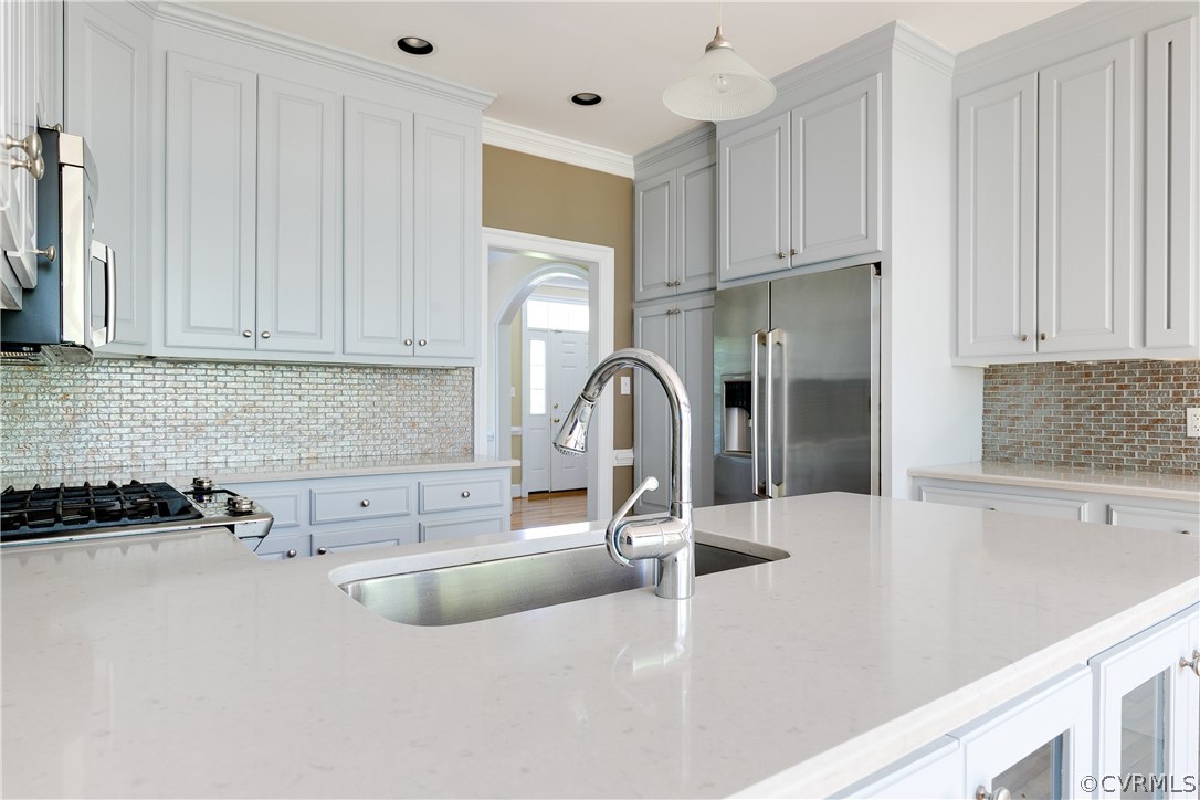 8100 Lower Ralston Road Henrico, VA 23229 - Photo 15 of 50 Renovated eat-in kitchen