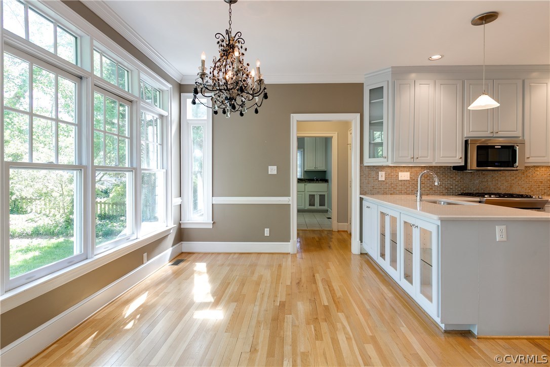 8100 Lower Ralston Road Henrico, VA 23229 - Photo 18 of 50 Casual dining area toward the half-bath, laundry r