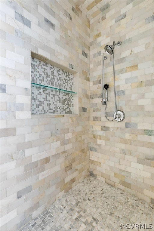 8100 Lower Ralston Road Henrico, VA 23229 - Photo 31 of 50 Accessible new shower