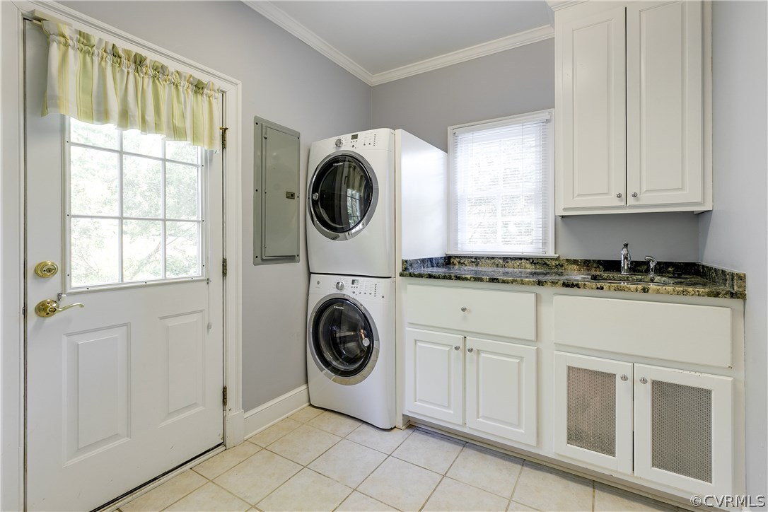 8100 Lower Ralston Road Henrico, VA 23229 - Photo 44 of 50 Large laundry room