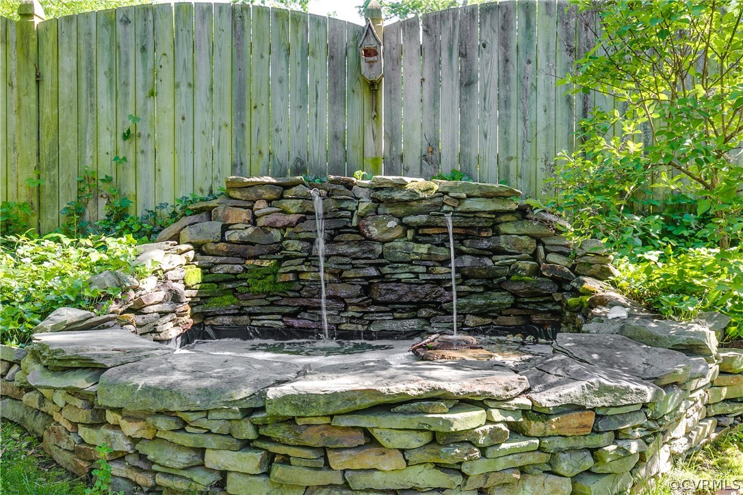 8100 Lower Ralston Road Henrico, VA 23229 - Photo 48 of 50 Water feature