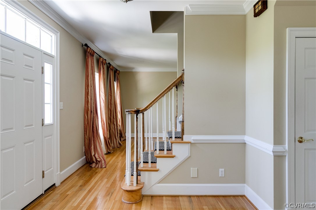 8100 Lower Ralston Road Henrico, VA 23229 - Photo 5 of 50 Toward the living room