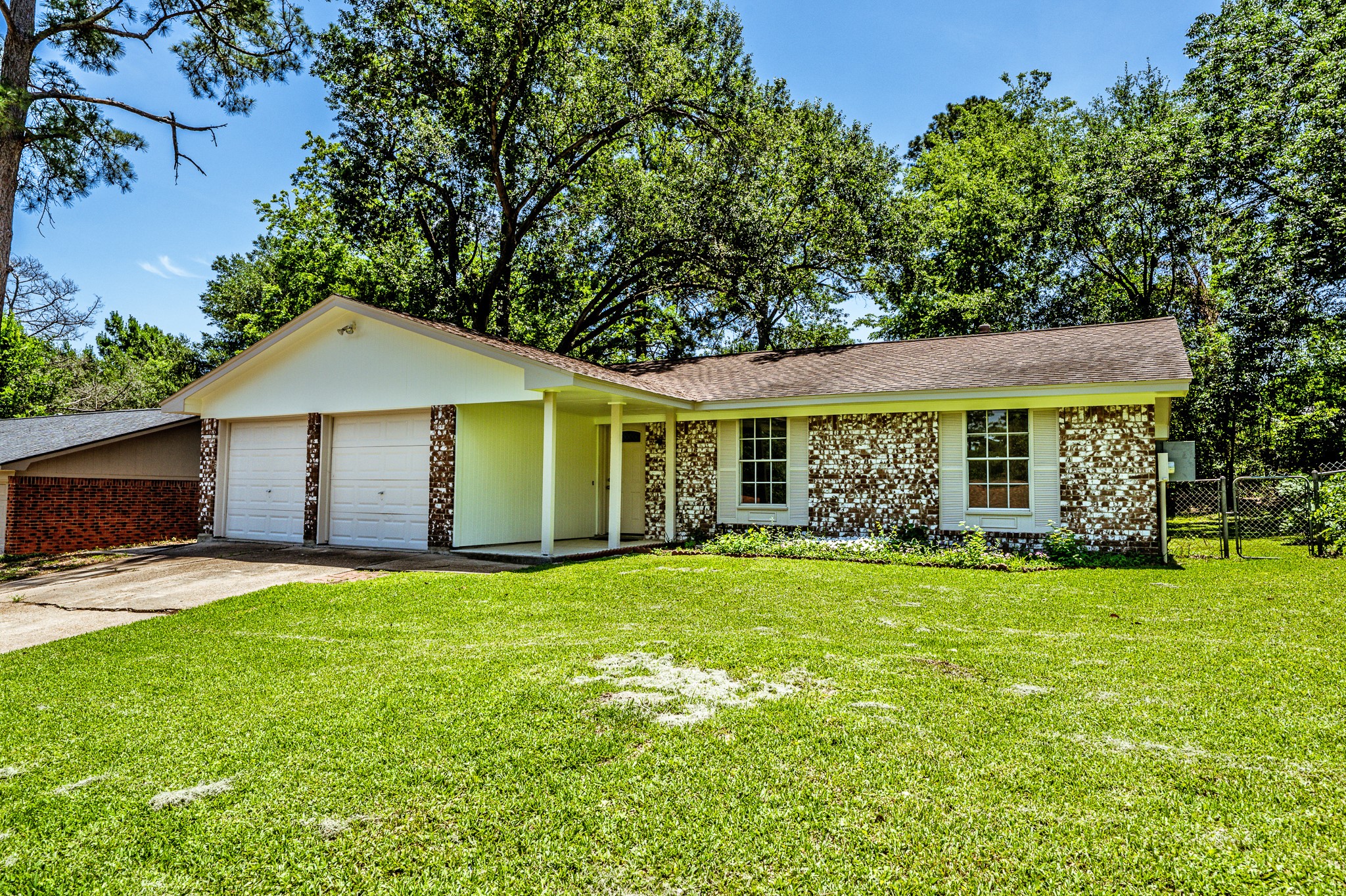 2615 Chimney Rock Road Huntsville, TX 77320 - Photo 2 of 46