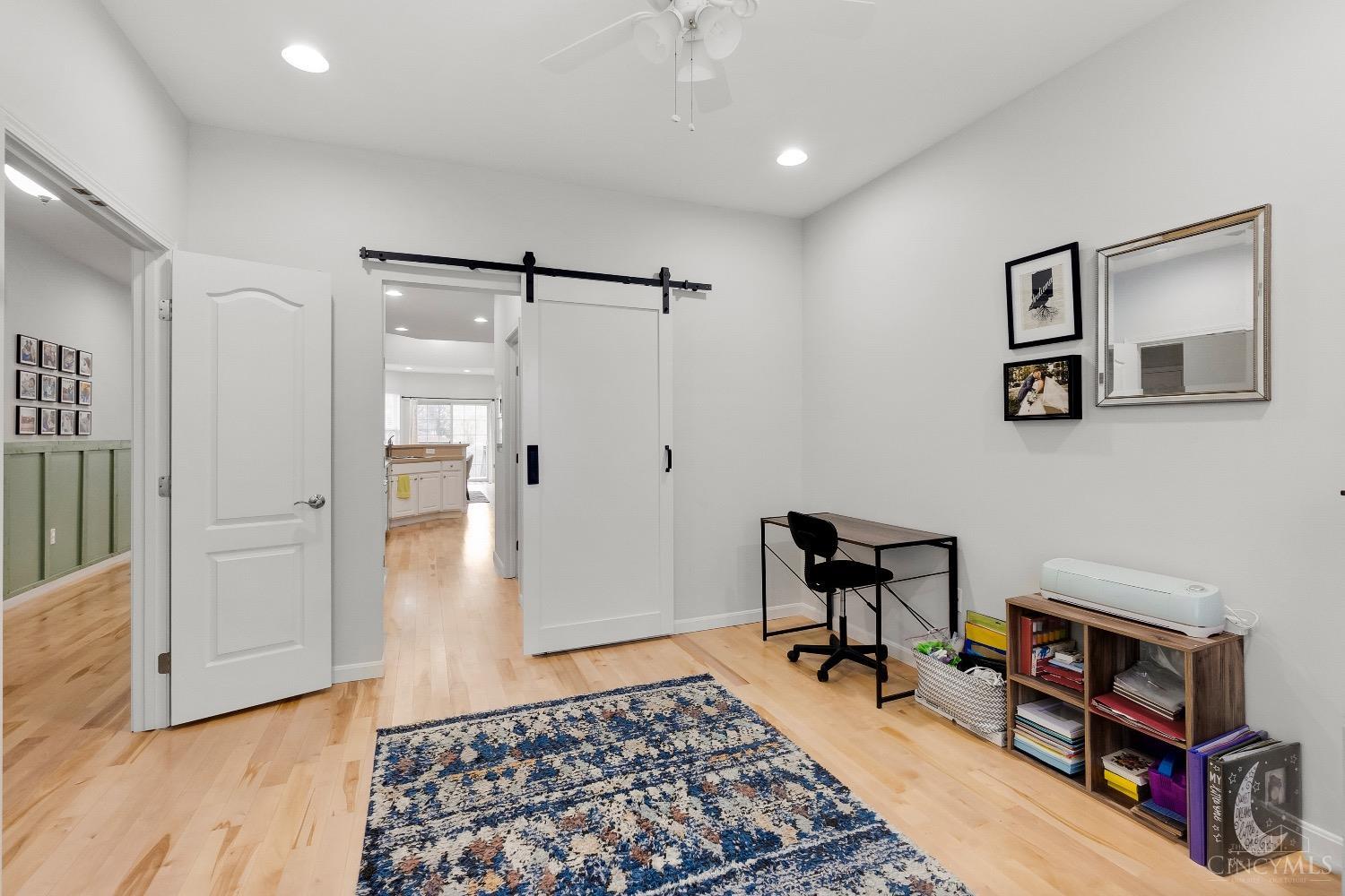 681 Hyacinth Road Cincinnati, OH 45245 - Photo 5 of 35 Gallery Image 5