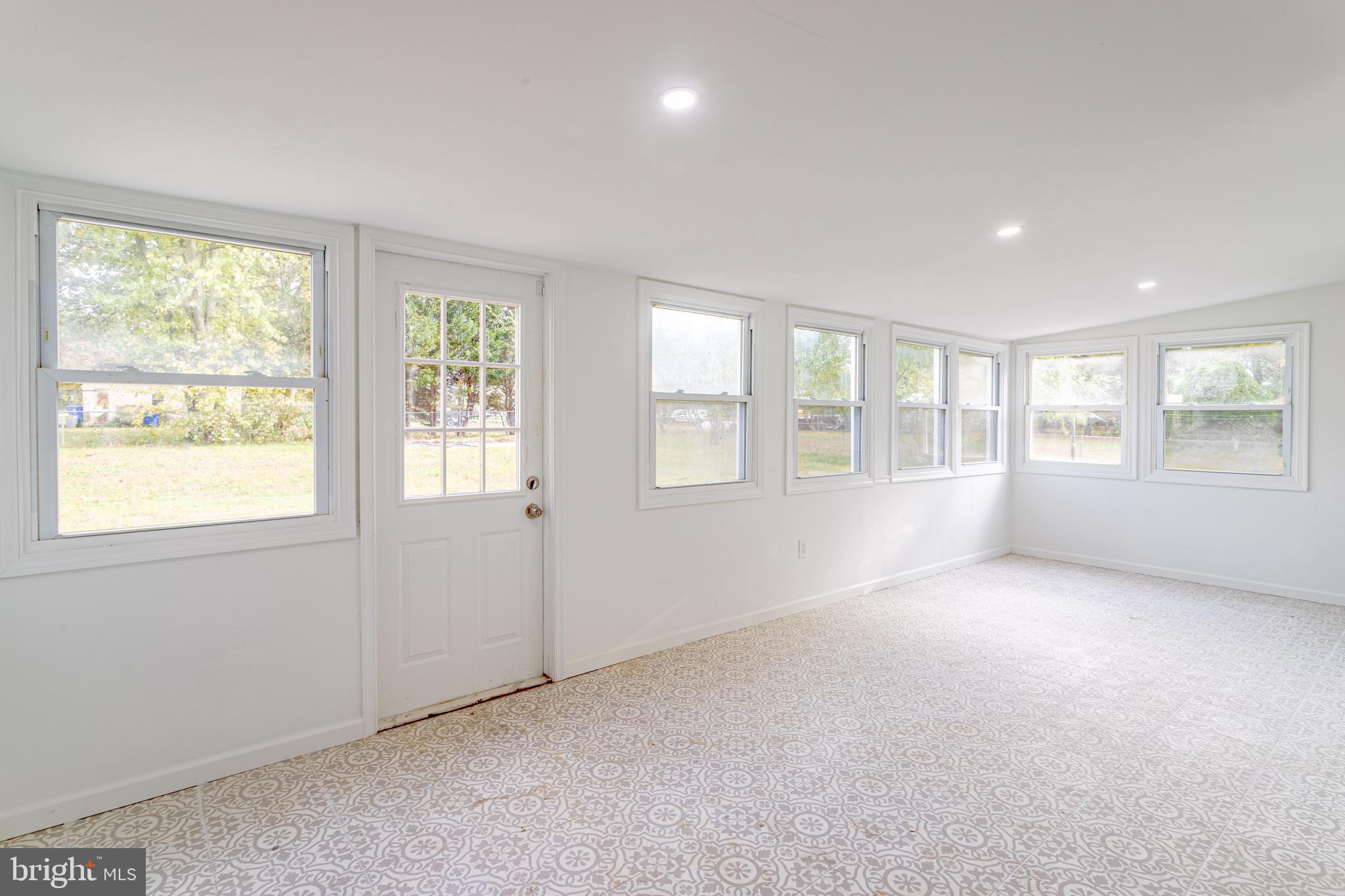18 Ridgewood Avenue Delran, NJ 08075 - Photo 34 of 40