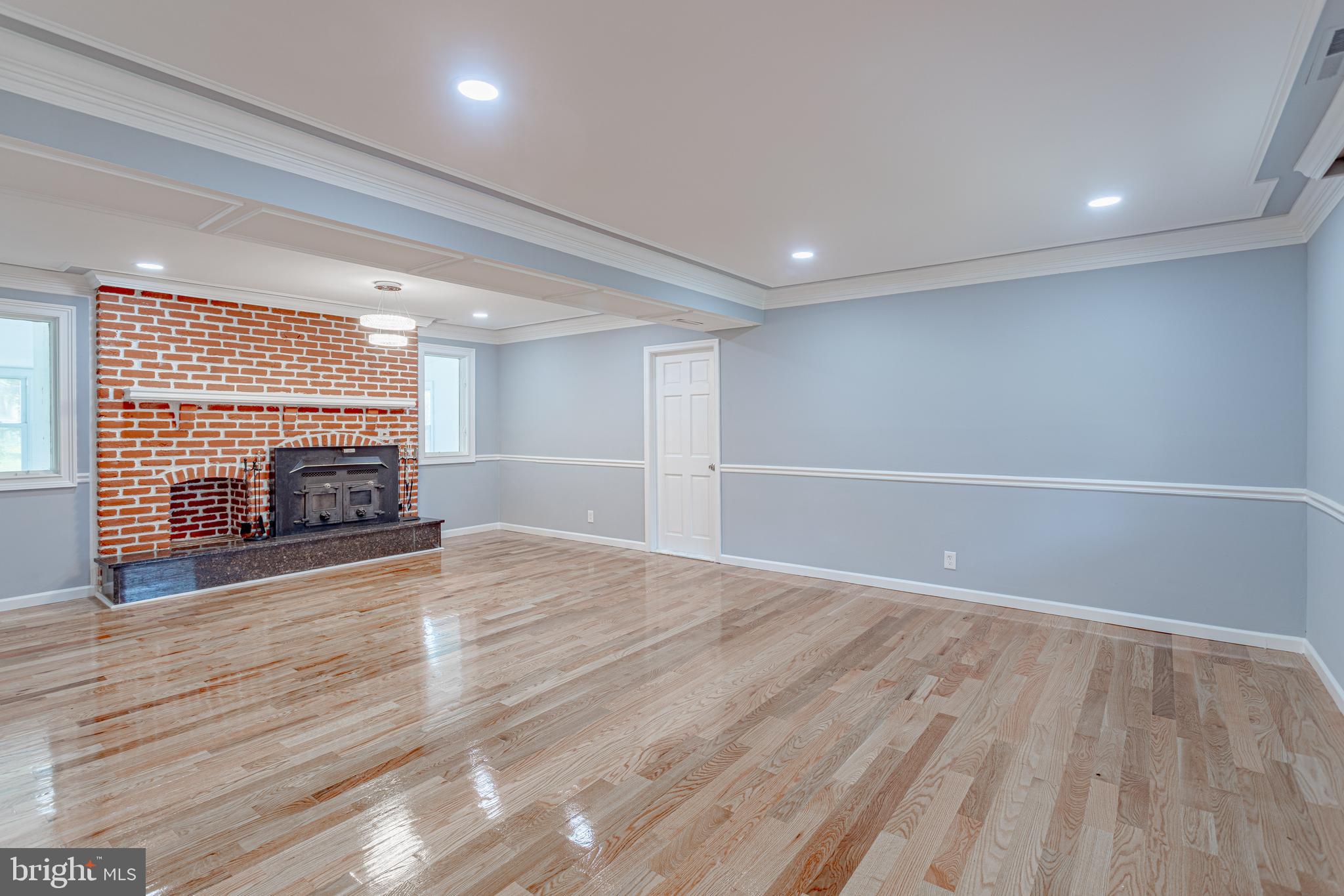 18 Ridgewood Avenue Delran, NJ 08075 - Photo 4 of 40