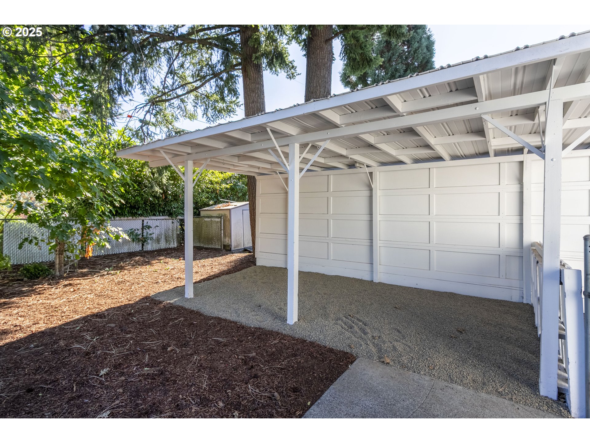 4816 Southeast Robin Road Milwaukie, OR 97267 - Photo 39 of 41 Gallery Image 39