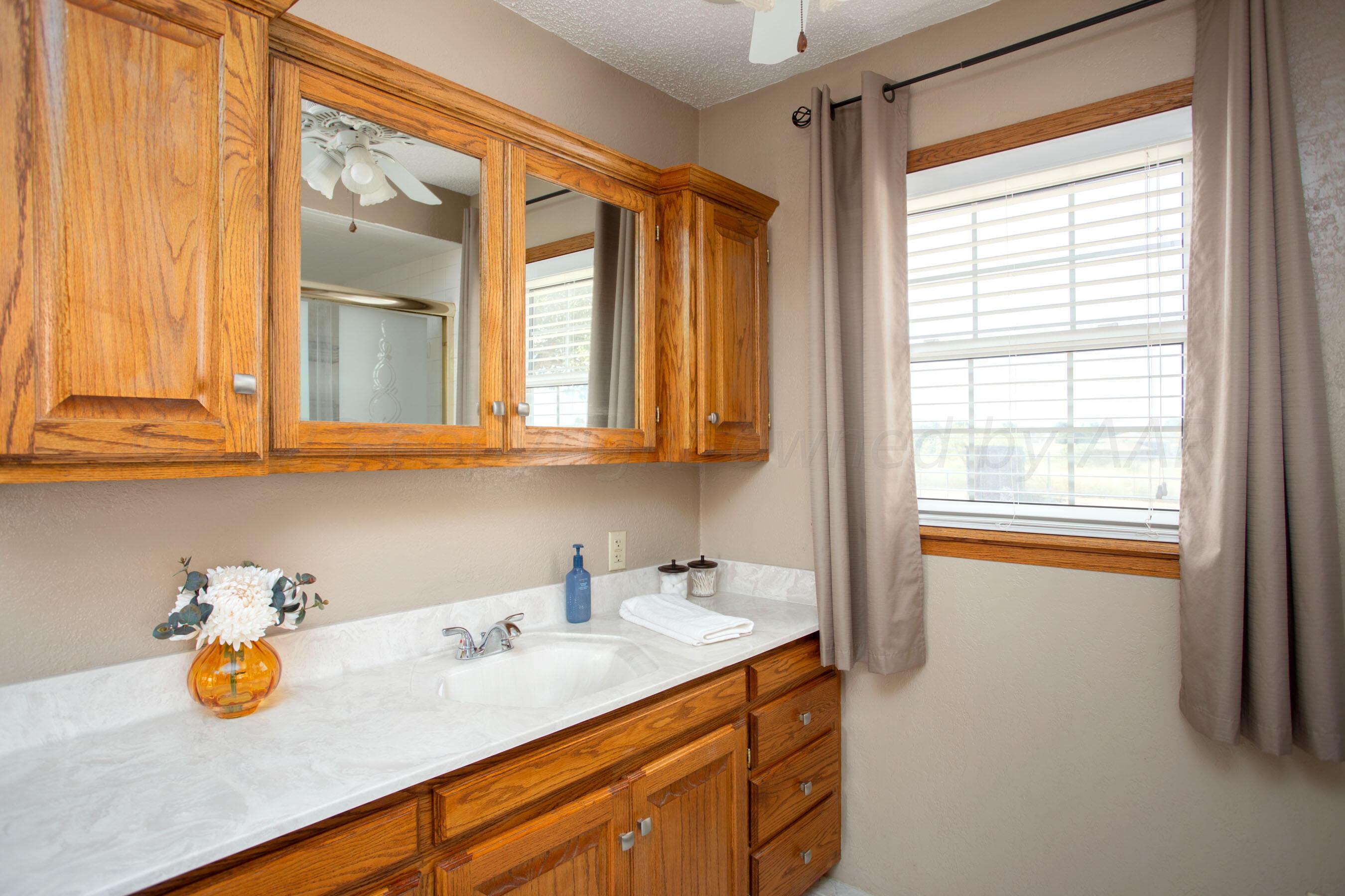 104 Raton Trail Amarillo, TX 79108 - Photo 23 of 49 Master Bath 2