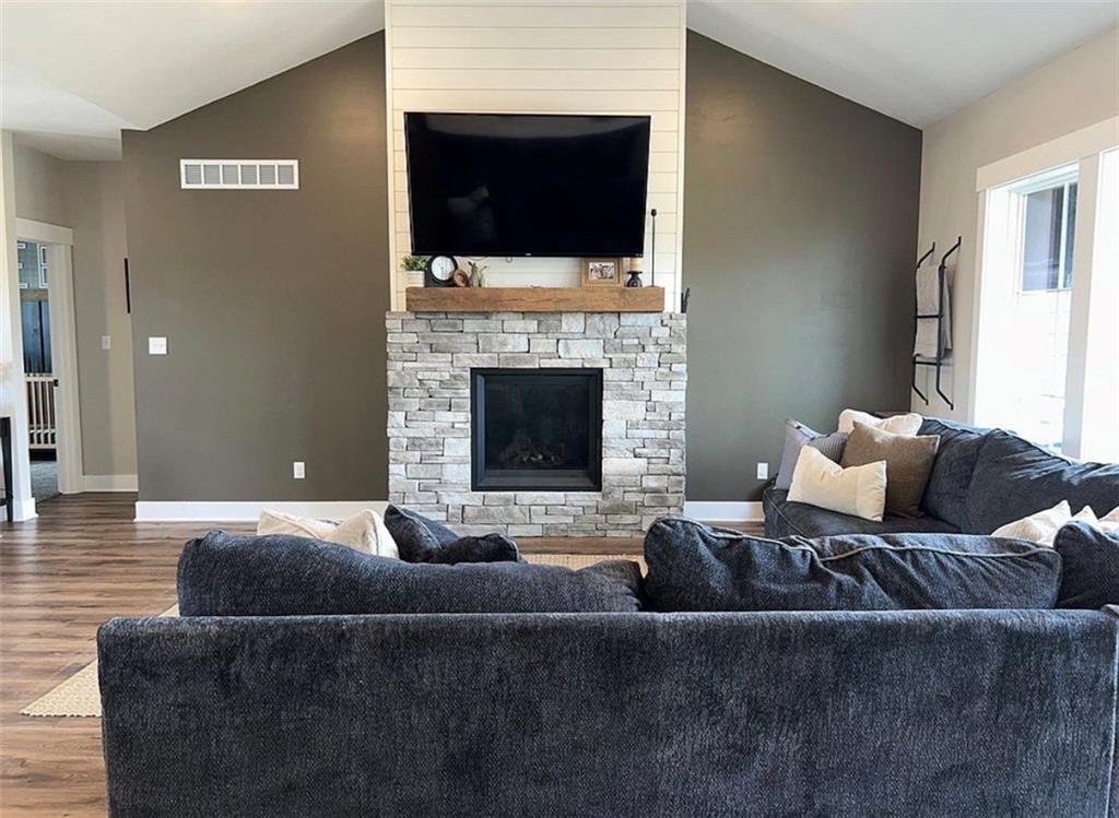 22940 Necole Road Holton, KS 66436 - Photo 6 of 25