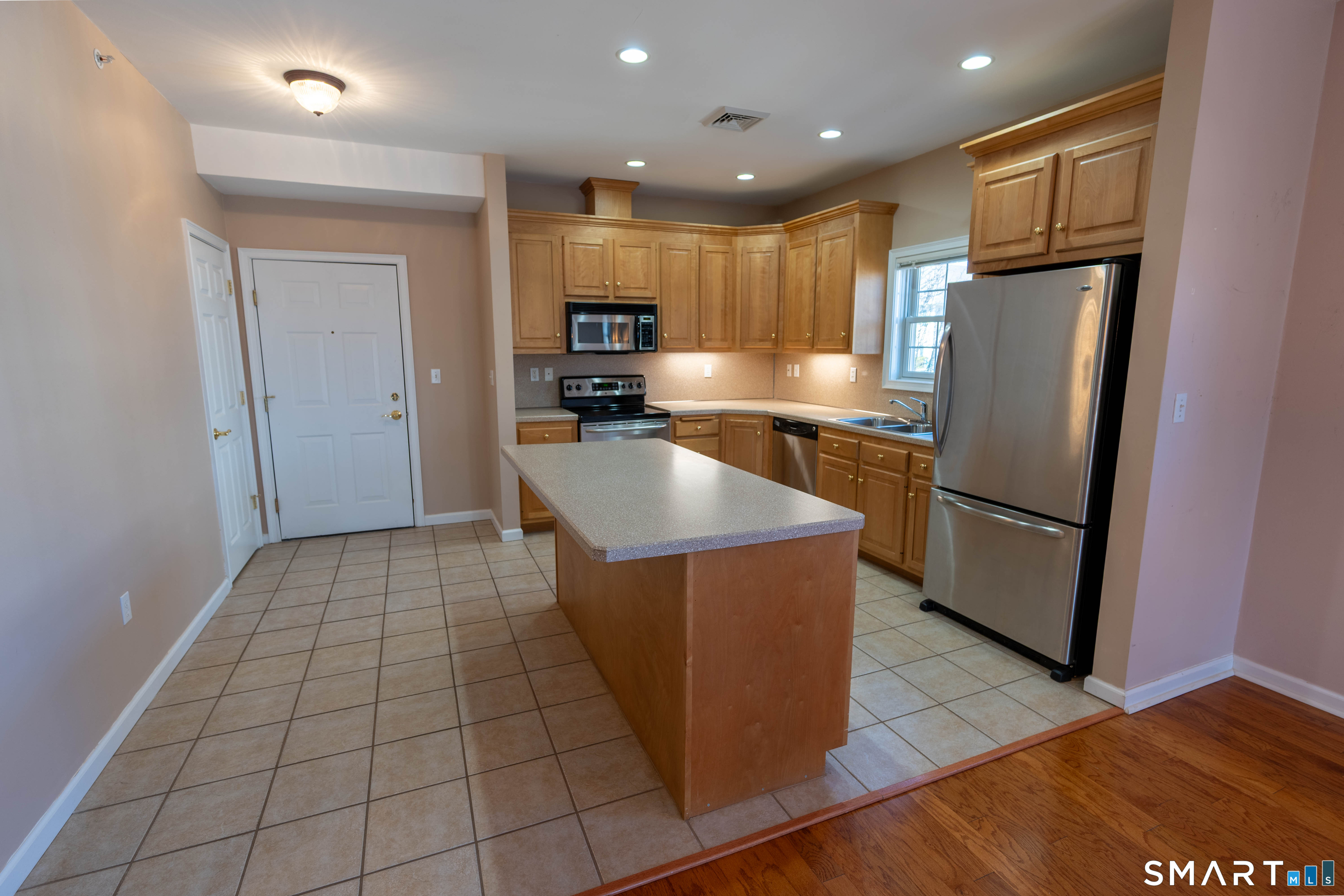 380 Main Street, Unit 45 Wallingford, CT 06492 - Photo 11 of 24