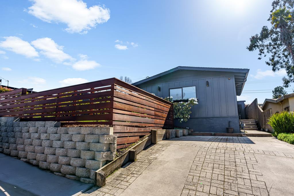 260 Alturas Way Soquel, CA 95073 - Photo 37 of 46 Gallery Image 37