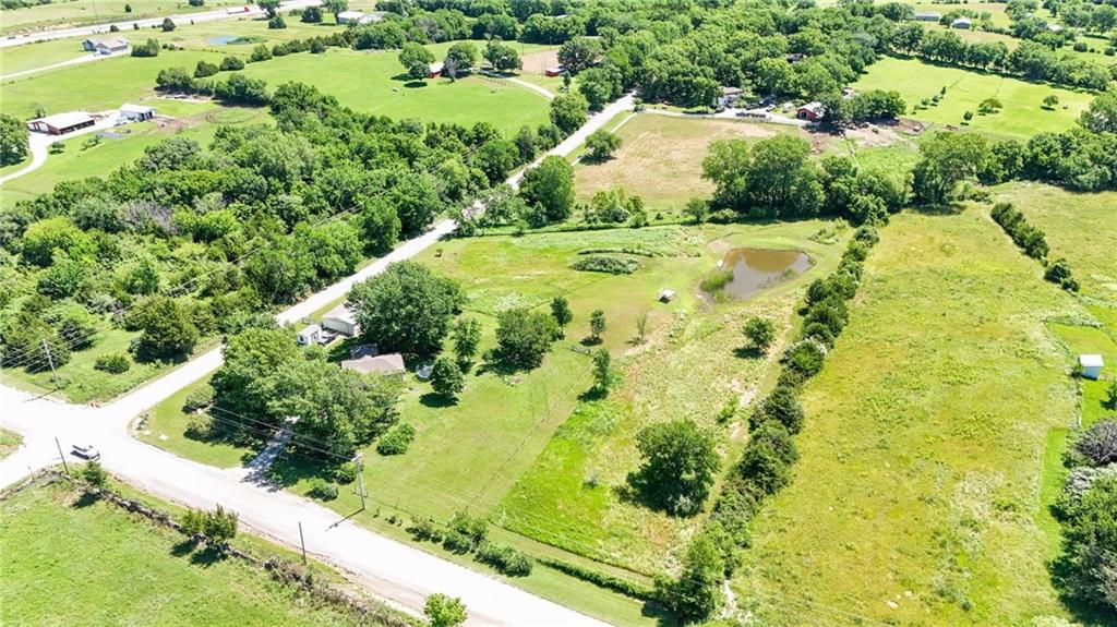 1748 East 800 Road Lawrence, KS 66049 - Photo 45 of 56