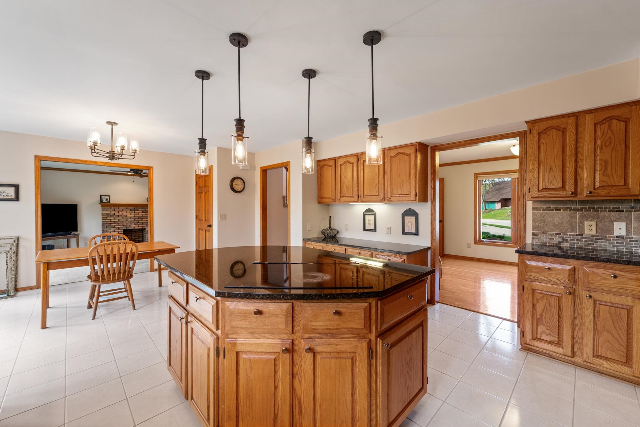 754 Timber Ridge Drive Oregon, WI 53575 - Photo 10 of 52
