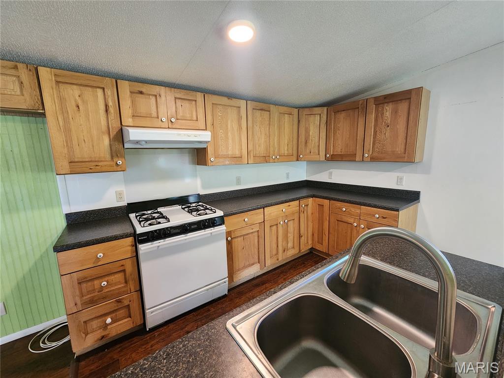 30620 Harbor Road Richland, MO 65556 - Photo 9 of 42