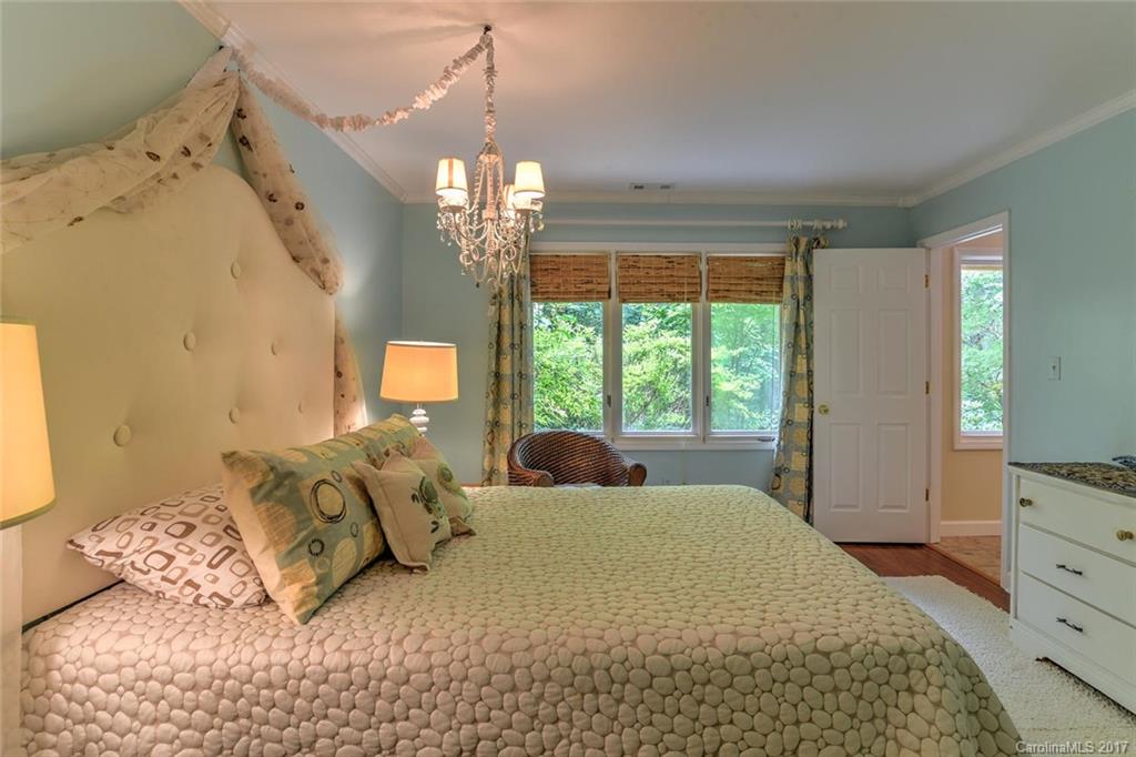 110 Beaver Ridge Road, Unit 110 Asheville, NC 28804 - Photo 20 of 24 Gallery Image 20