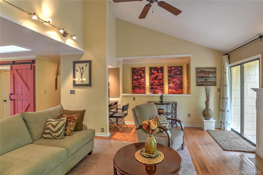110 Beaver Ridge Road, Unit 110 Asheville, NC 28804 - Photo 5 of 24 Gallery Image 5