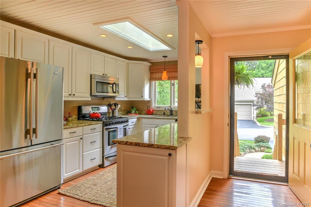 110 Beaver Ridge Road, Unit 110 Asheville, NC 28804 - Photo 7 of 24 Gallery Image 7