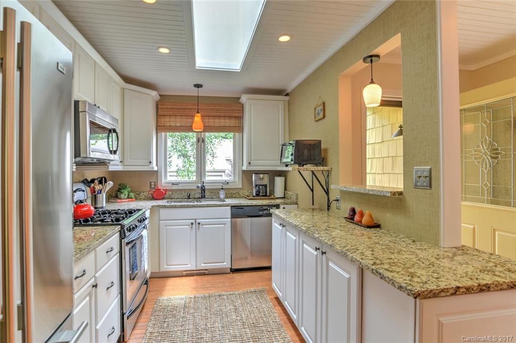 110 Beaver Ridge Road, Unit 110 Asheville, NC 28804 - Photo 8 of 24 Gallery Image 8