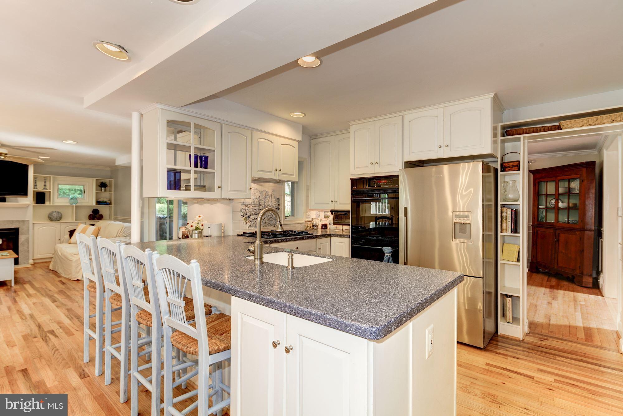 406 Alabama Road Baltimore, MD 21204 - Photo 8 of 29 Kitchen w/HWD Floor