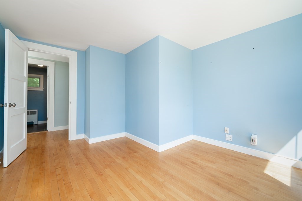452 Chestnut Street Ashland, MA 01721 - Photo 12 of 19 Gallery Image 12