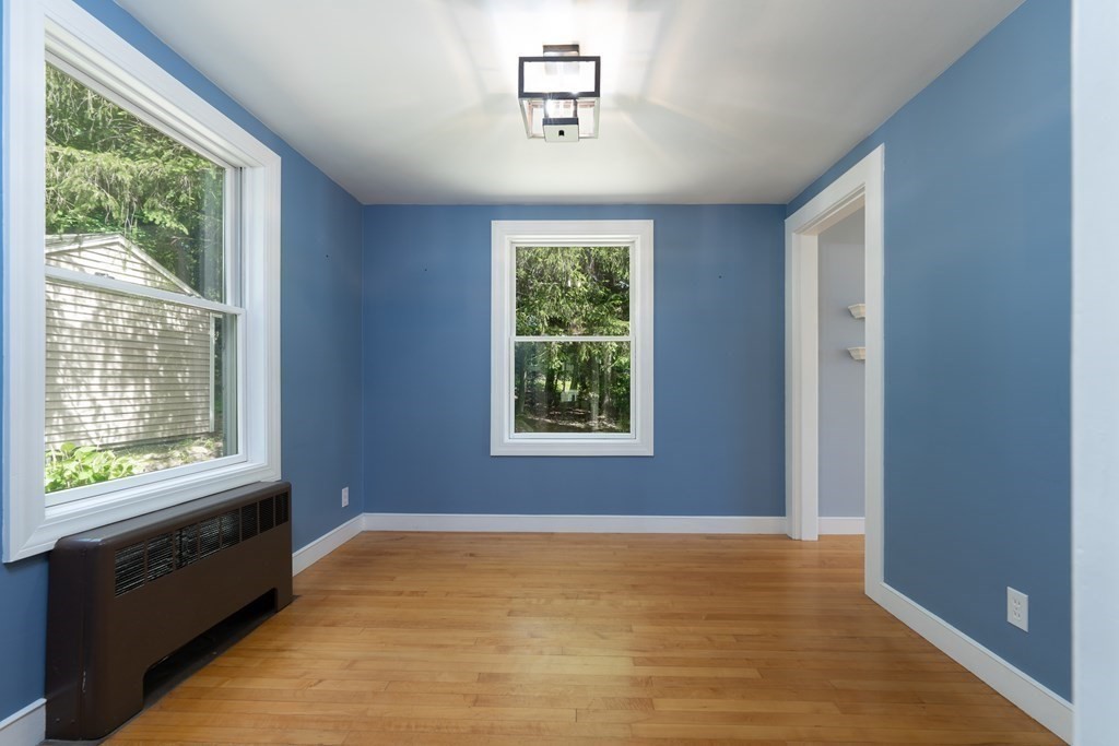 452 Chestnut Street Ashland, MA 01721 - Photo 4 of 19 Gallery Image 4