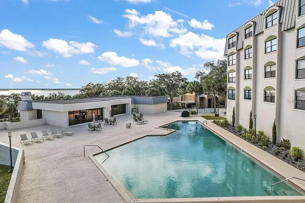 $246,900 | 501 West Old US Highway 441, Unit 402, Mount Dora, FL 32757