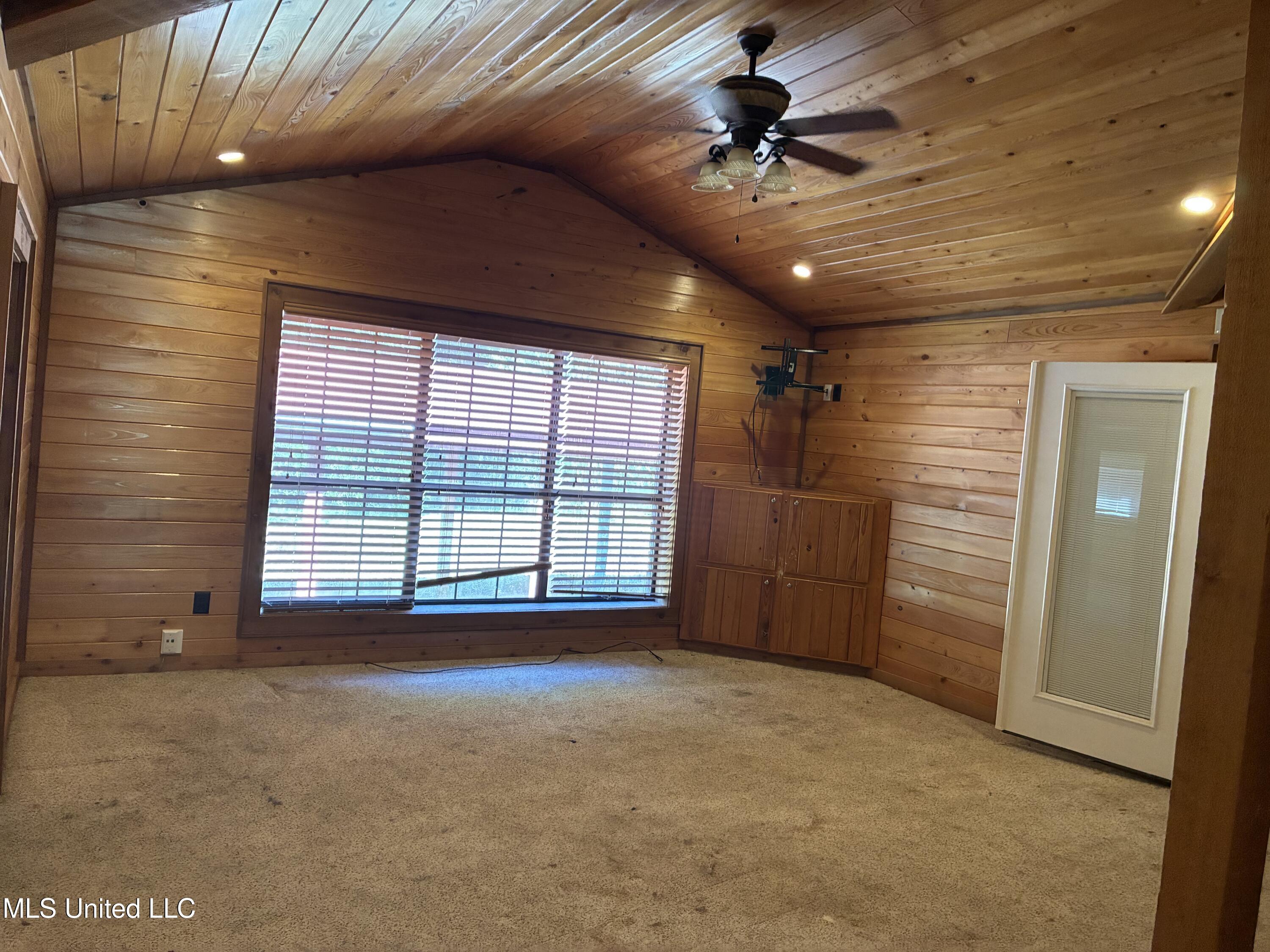 1008 Roys Road Gautier, MS 39553 - Photo 53 of 61 IMG_0775